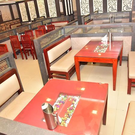 Bright Palace Restaurant And Residency Hotel Shimoga Eksteriør billede
